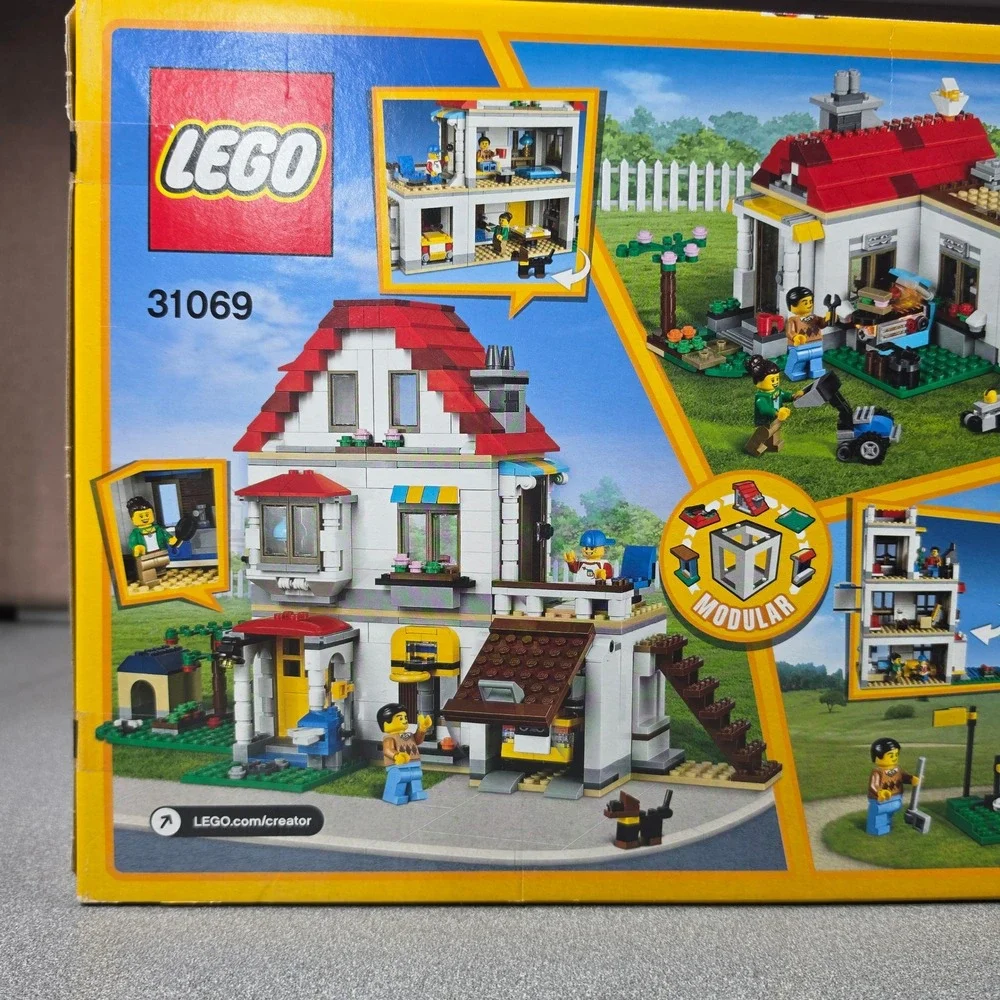 LEGO Creator Modular Family Villa 31069 3-in-1 Set New NIB Retired